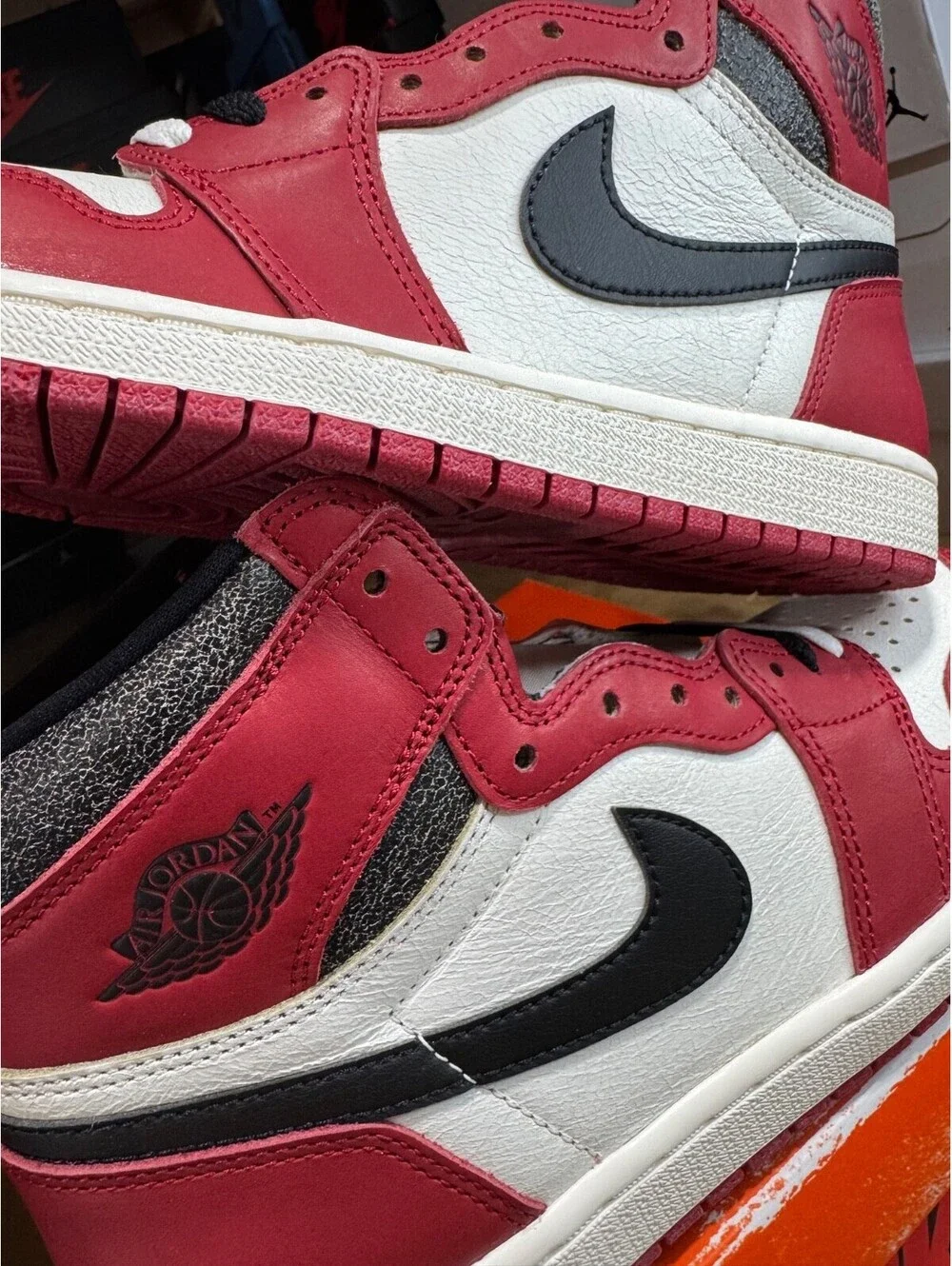 Air Jordan 1 Retro High OG 'Chicago Lost & Found' DZ5485-612 MENS SIZE 8